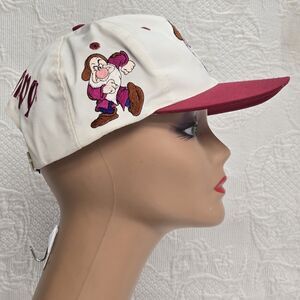 Vintage 90s Disney Snow White Embroidered Grumpy Hat Maroon White Old English